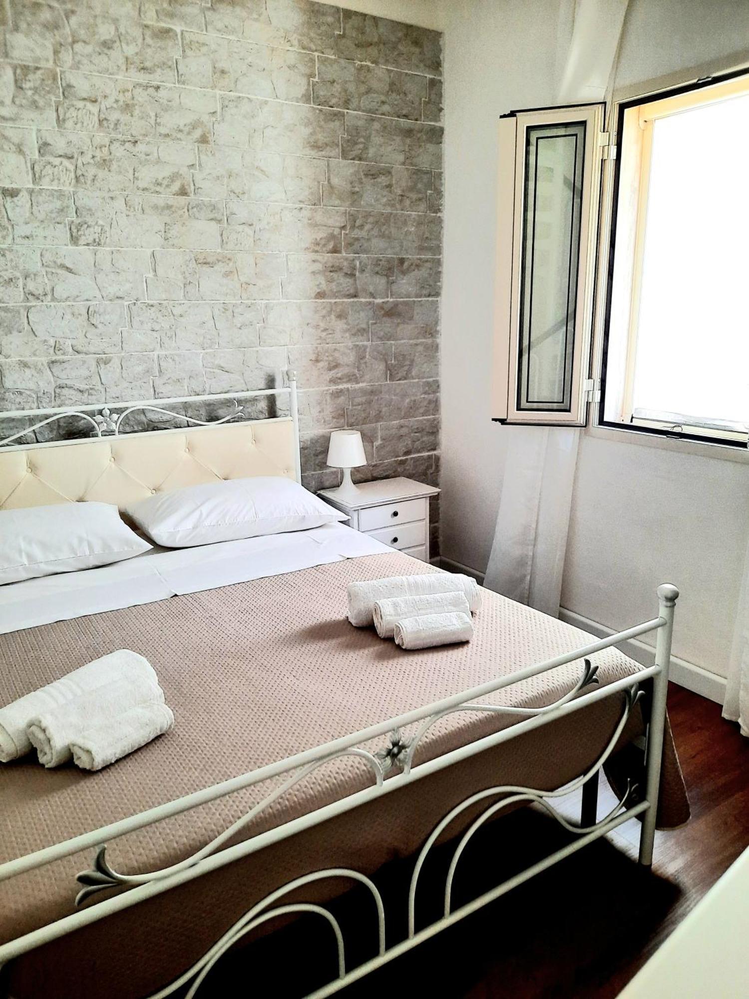 Guest House Santa Caterina Monopoli Buitenkant foto